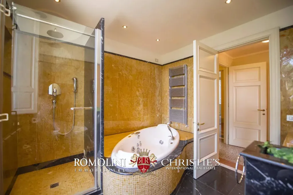 Salles de bain - Restored Period Villa with Park in Lucca