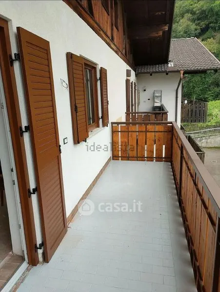 Balcon - Rearranged Apartment with Balcony in Nalles