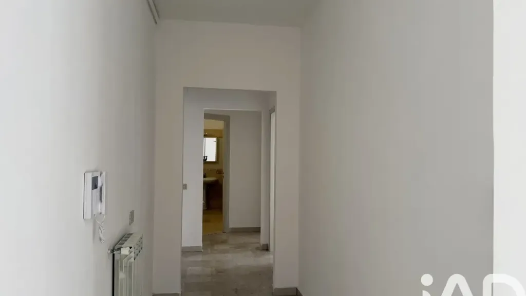 Esik - Apartment with Terrace in Central Palermo