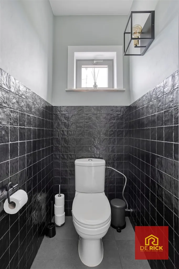 Salles de bain - Maison Moderne avec Terrasse à Hofstade