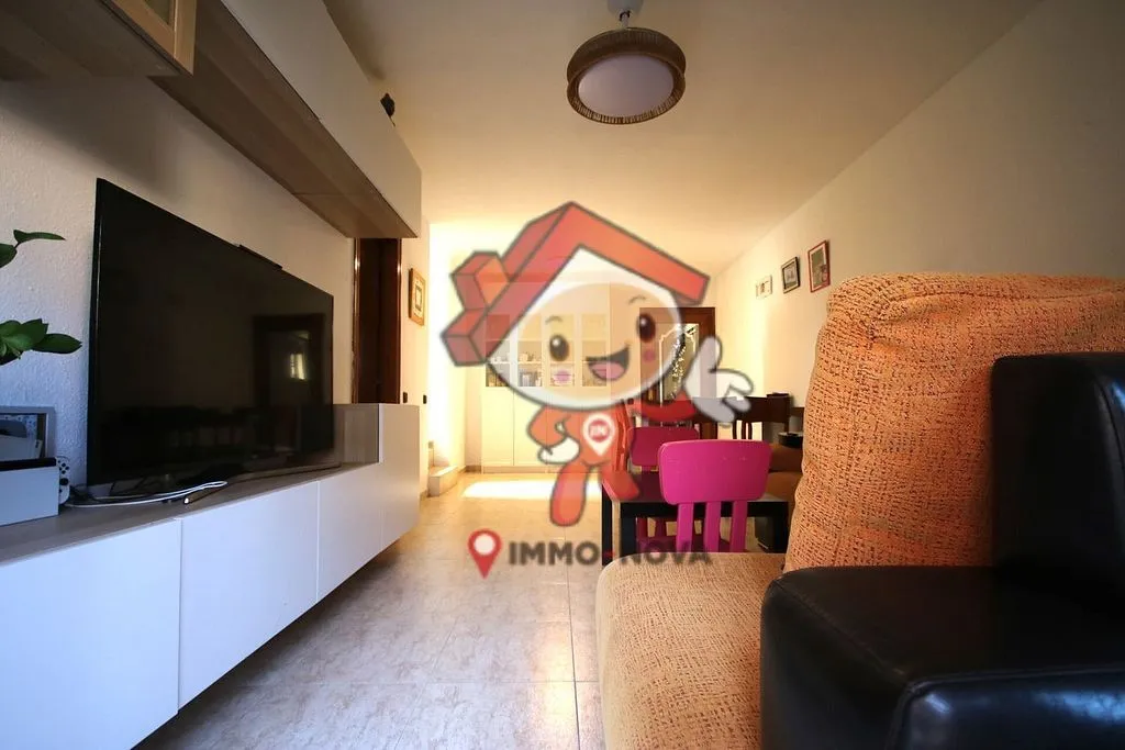 Elutuba - Terraced Semi-Detached House in Arenys de Mar