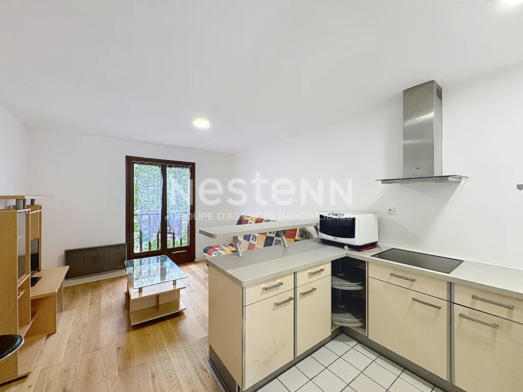 Köök - Studio with Individual Heating in Longjumeau