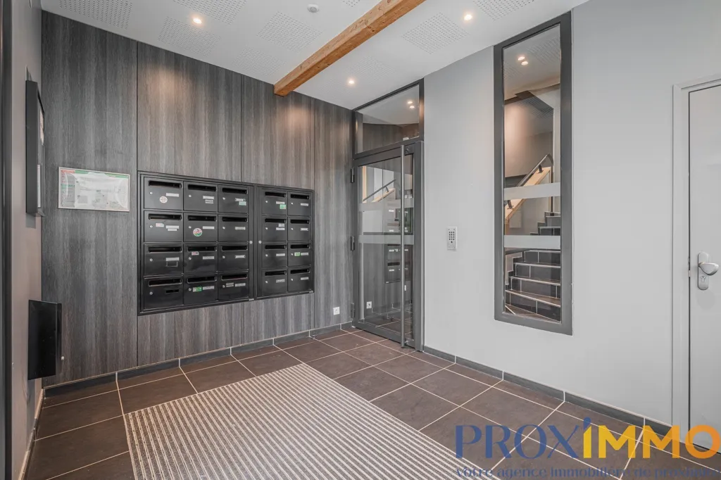 Entrée - Appartement T3 avec Terrasse à Saint-Egrève
