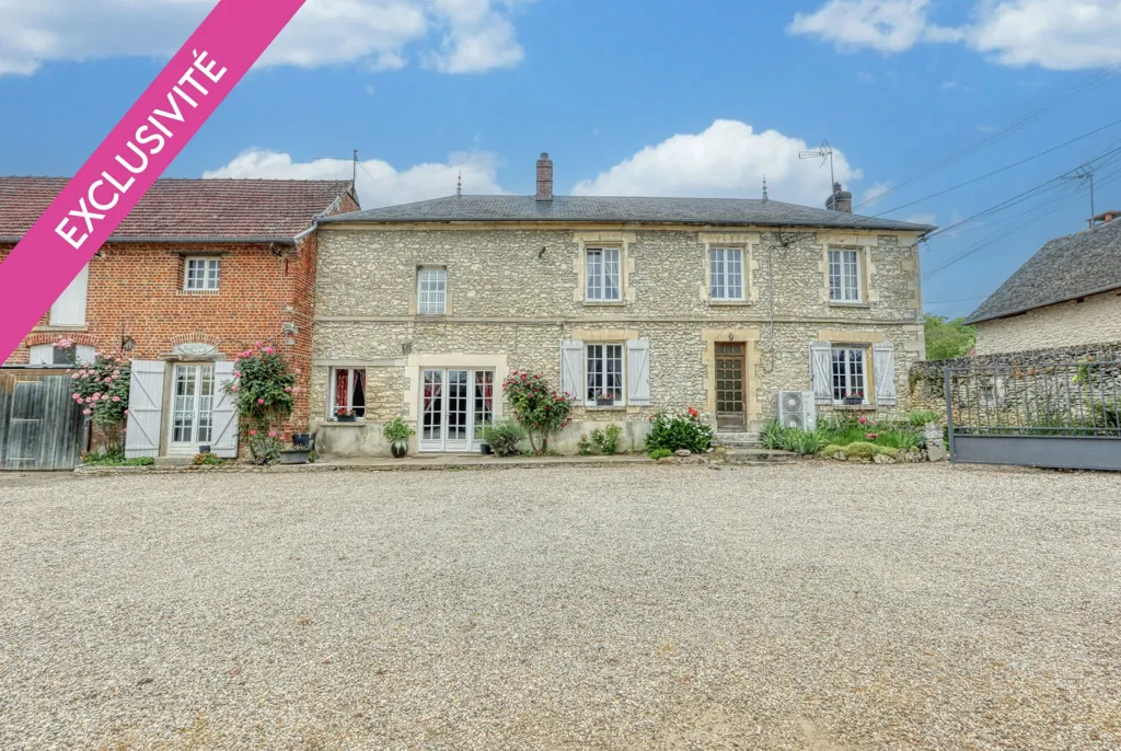 Aed - Farmhouse with Multiple Outbuildings in Vexin