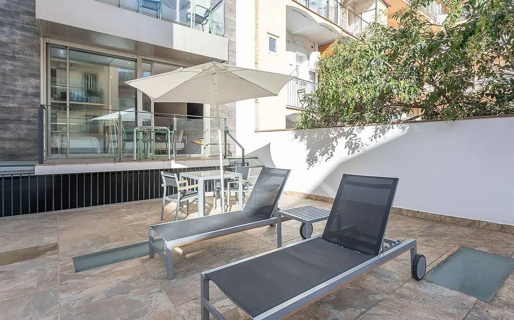 Terrass - 1-Bedroom Apartment with Terrace in Sant Gervasi