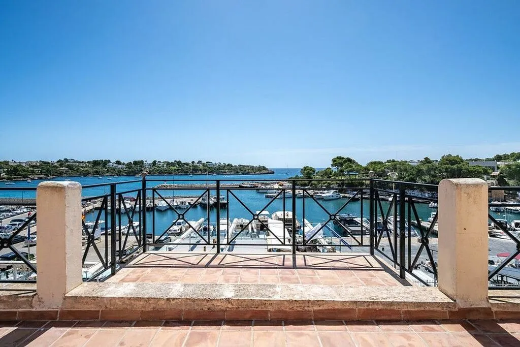 Terrass - Seafront Apartment with Terrace in Santanyí