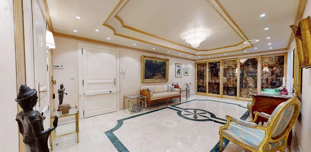 hallway_entrance