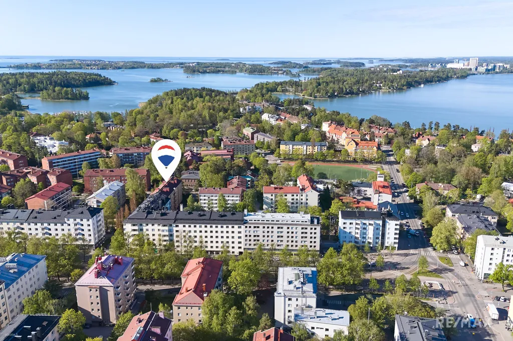 Õhuvaade - Modern Flat with Garden Access in Munkkiniemi