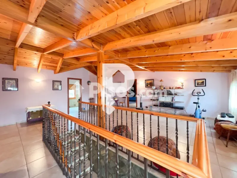 Séjour - Chalet with Jacuzzi in Vallirana