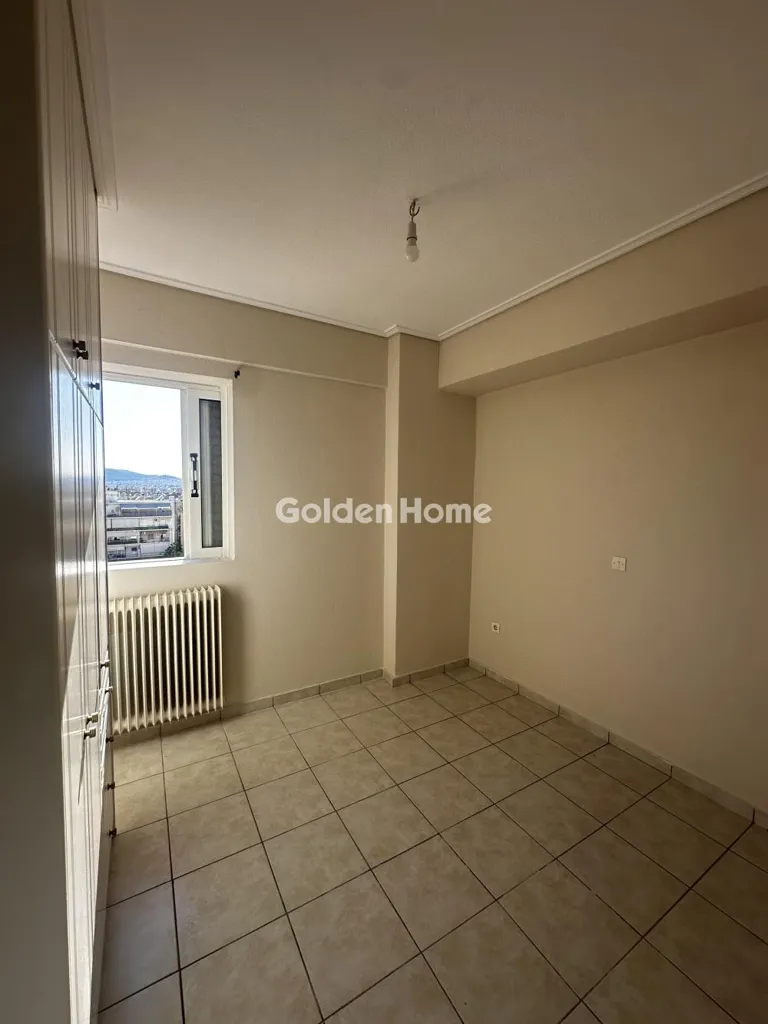 Rooms - Apartment with Balcony View in Athens