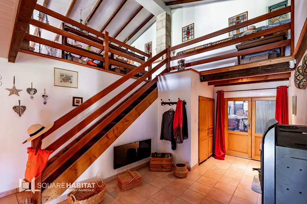Pièces - Maison en Pierre avec Piscine à Cartelègue