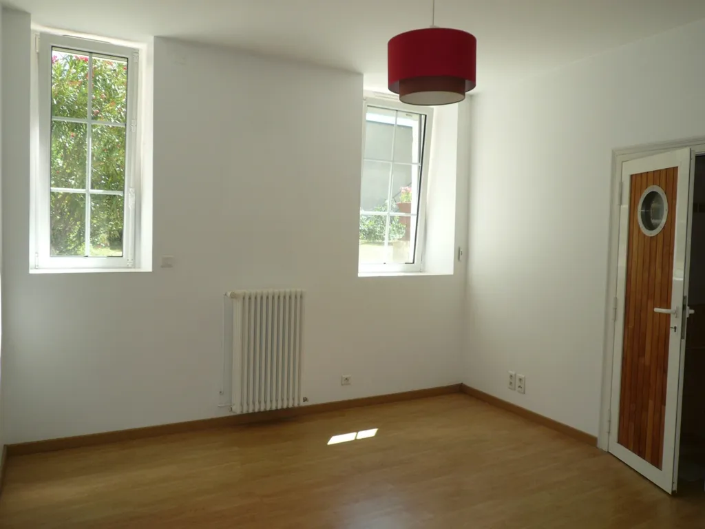Pièces - Appartement de Caractère avec 2 Salles d'Eau à Cognac