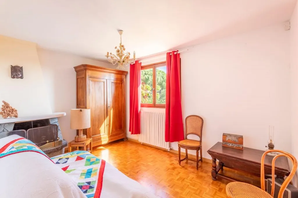 Bedrooms - Spacious Villa with Terraces in Allauch