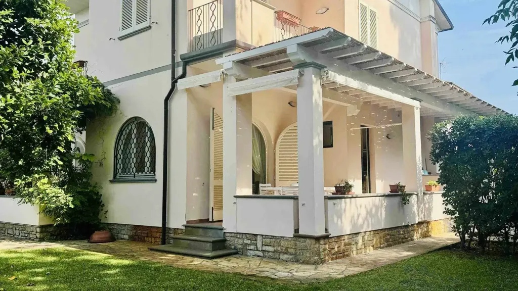 Maison 8 pièces à IT