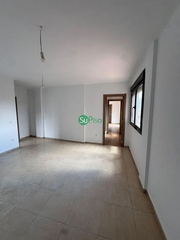 Pièces - Spacious Flat with Terrace in Magán