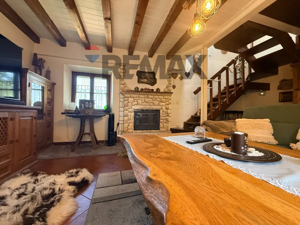 Soggiorno - Convent-Style Apartment with Terrace in Montaldo