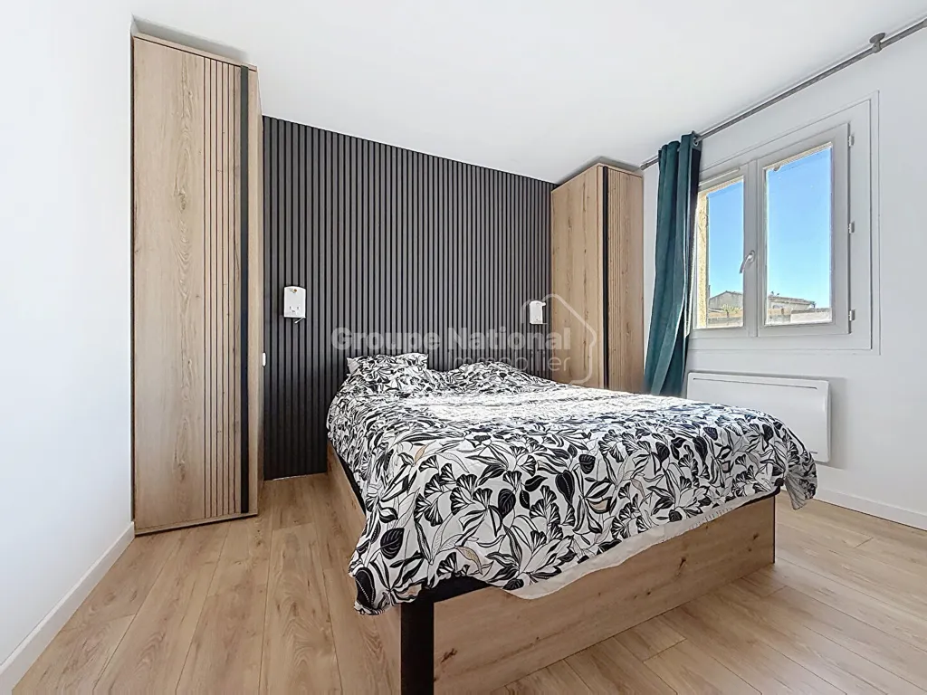 Chambres - Villa avec Piscine et Garage à Mollégès