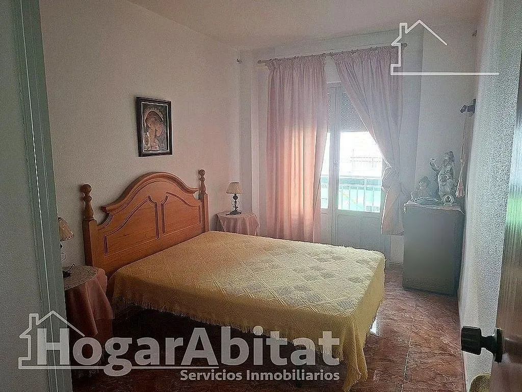 Bedrooms - Spacious Apartment with Balcony in Playa del Cura