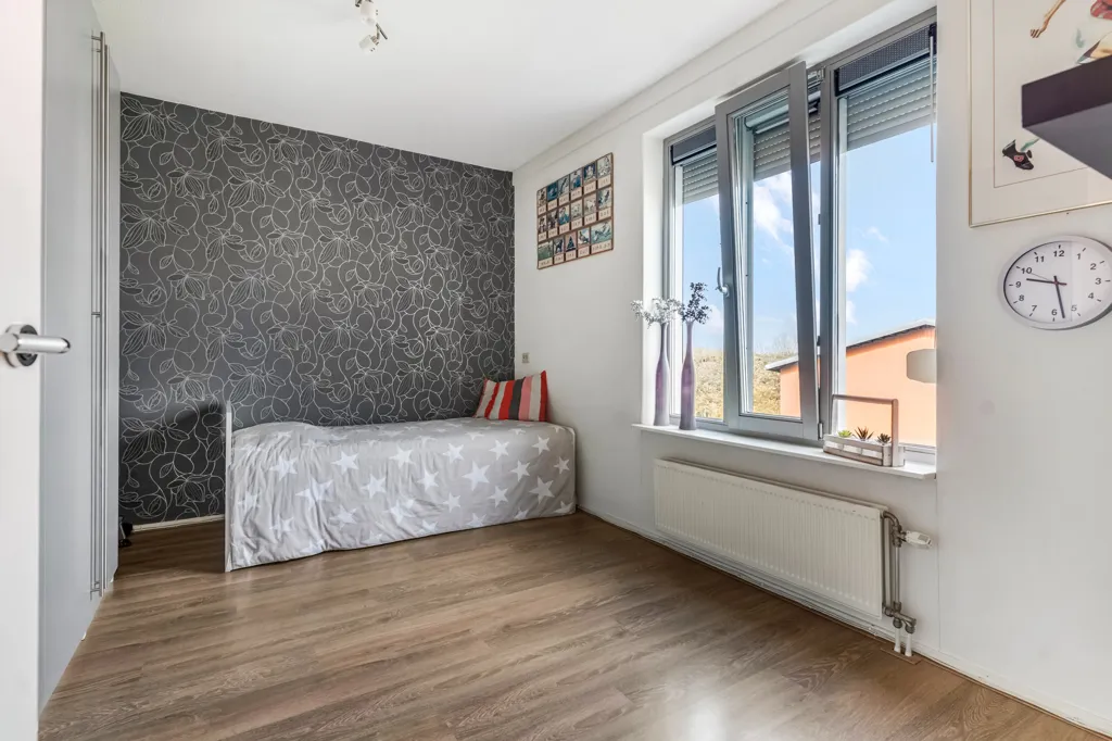 Magamistoad - Luxury Corner Penthouse with Large Terrace in Almere