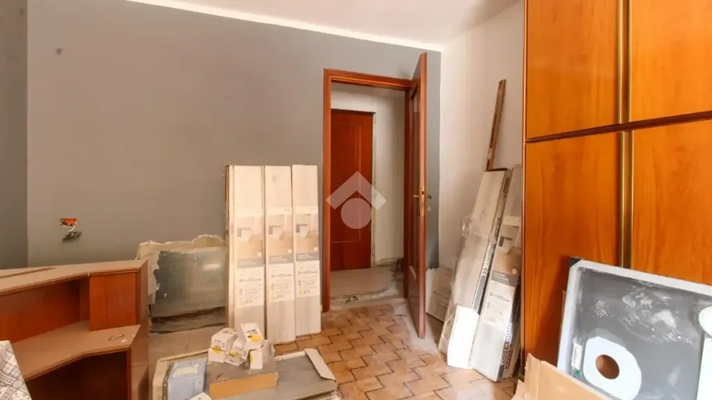 Toad - Triplex with Balcony in Vestone