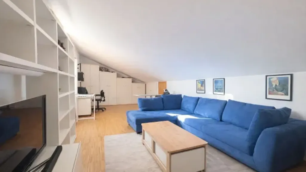 Elutuba - Renovated Apartment with View in Piacenza