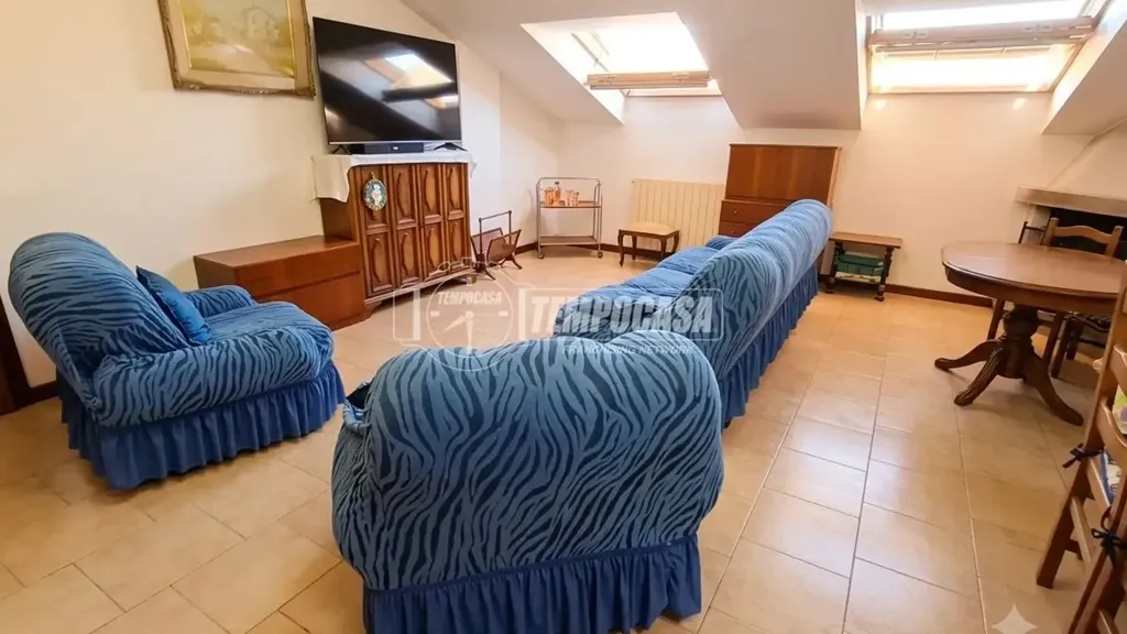 Elutuba - Spacious Apartment with Balcony in Cesate