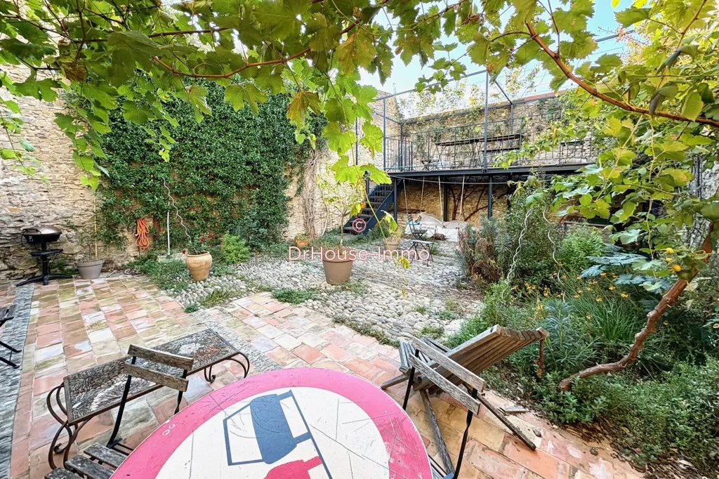 Jardin - Maison de Caractère avec Vues sur Château Médiéval