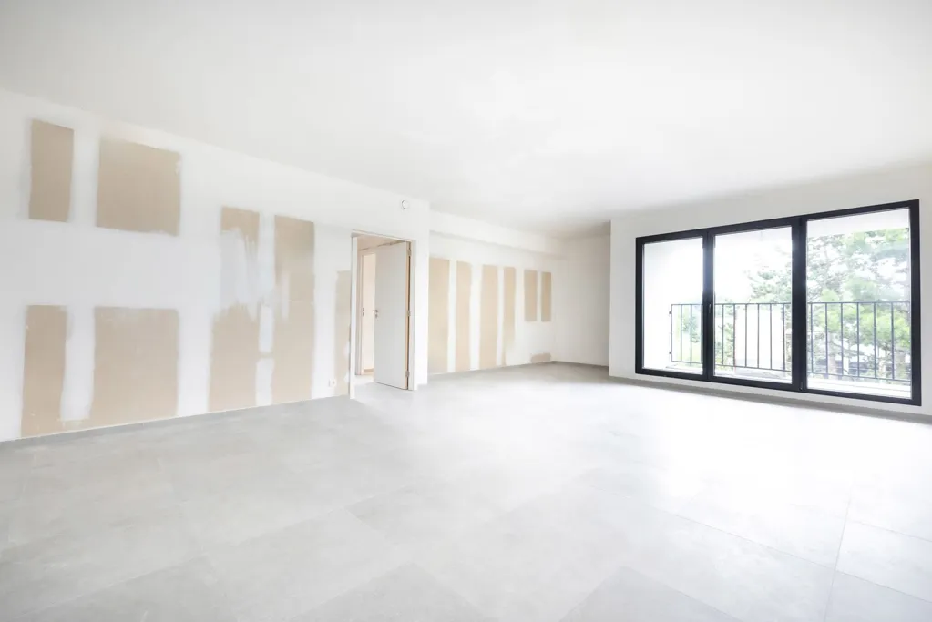 Toad - Contemporary Apartment with Balcony in Evere