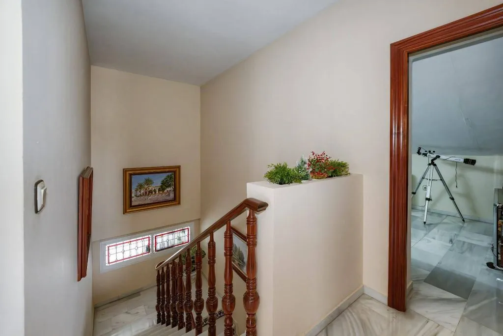 Stanze - Luxury Villa with Pool in Tomares