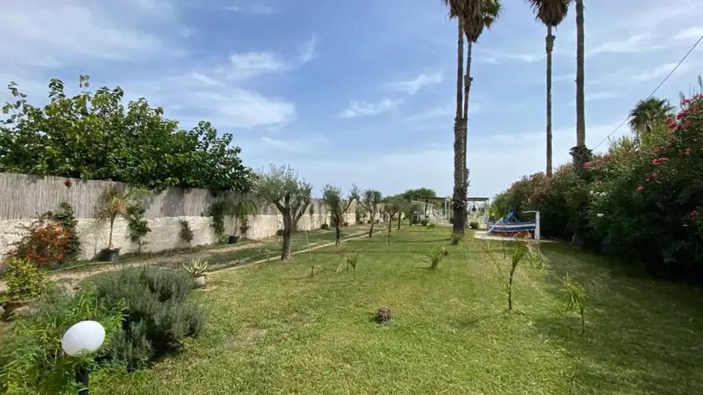 Aed - Villa with Sea View and Private Beach in Avola