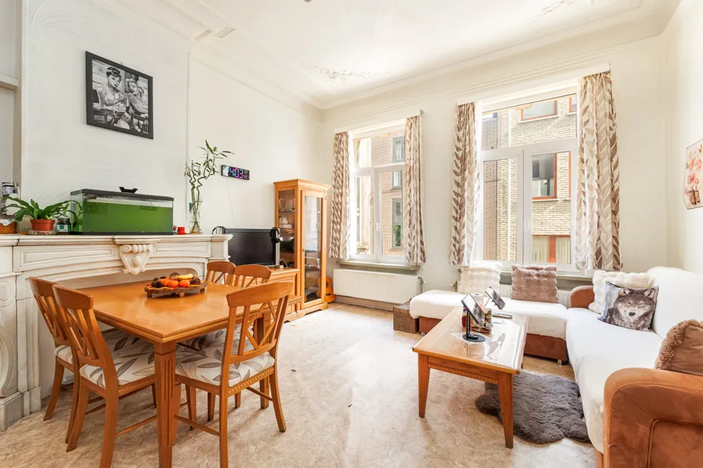 Salle à manger - Immeuble avec Appartements et Commerce à Anvers