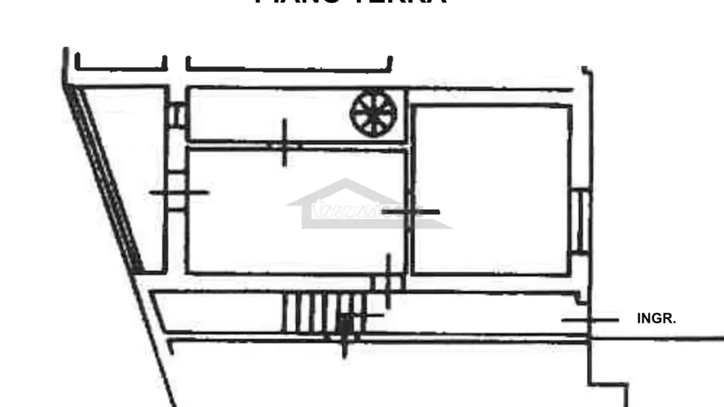 Planimetria - Independent House with Two Balconies in Adro