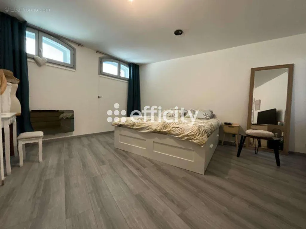 Magamistoad - Atypical 4-Piece Apartment in Privas Centre