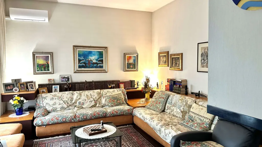 Séjour - Villa with Private Garden in Castano Primo
