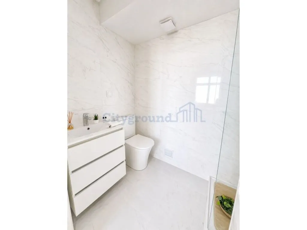 Vannitoad - Luxury 3-Bedroom Flat in Benfica, Lisbon