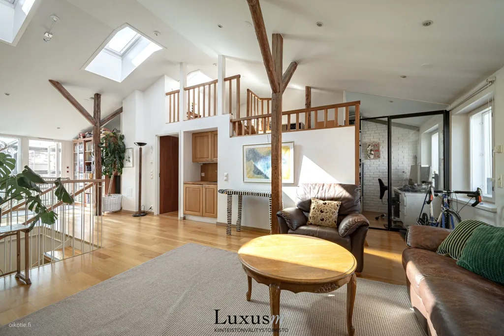 Elutuba - Architectural Apartment with Sea View in Hietalahti