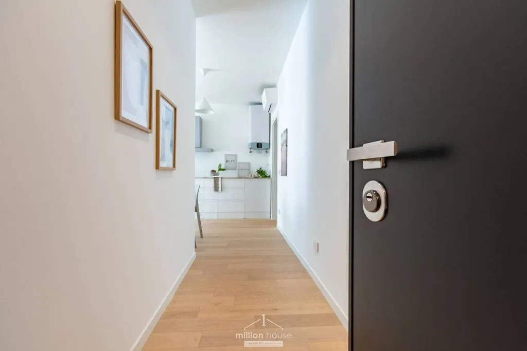 Entrée - Luxury Flat with Balcony in Milan