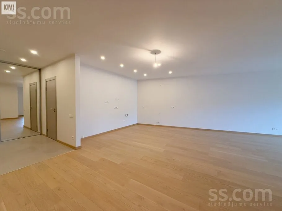 Appartement 3 pièces à Rīga