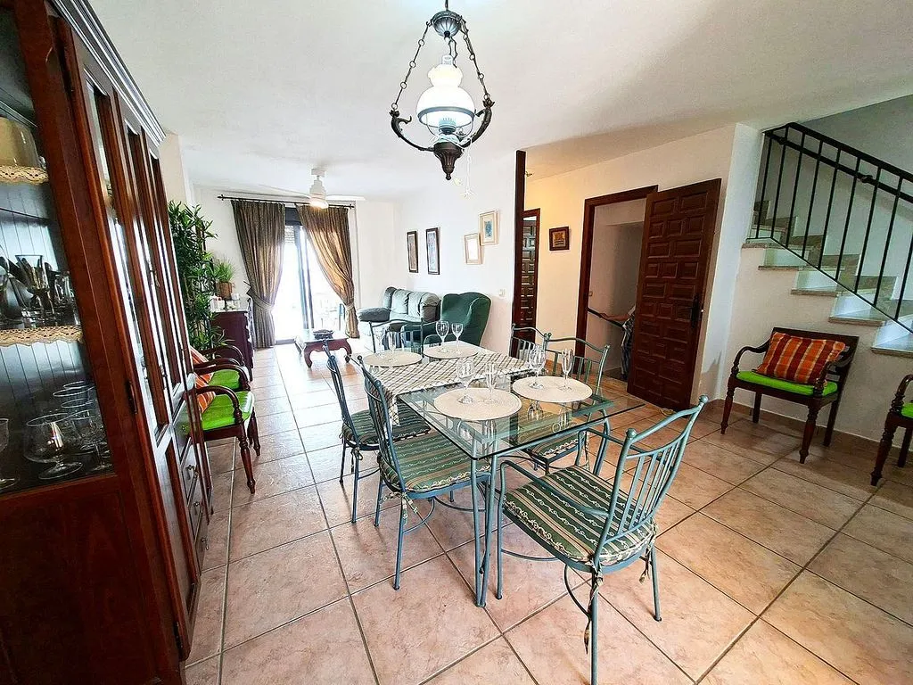 Söögituba - Terraced Apartment with Pool in Central Location