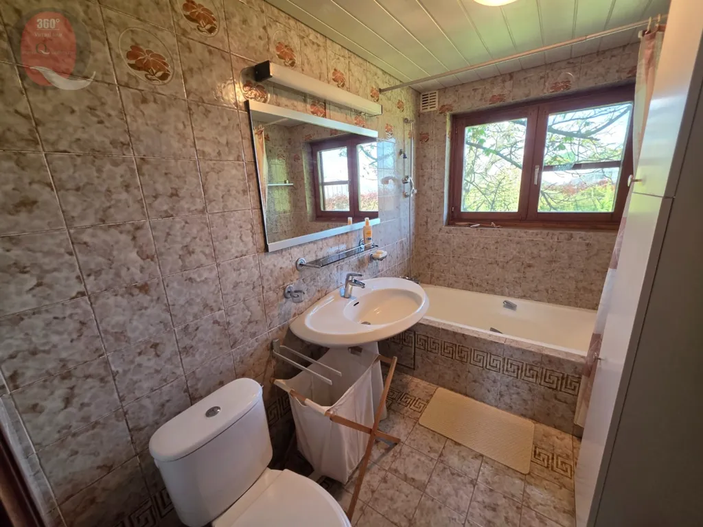 Vannitoad - Rustic Villa with 1.3 Hectare in Melle
