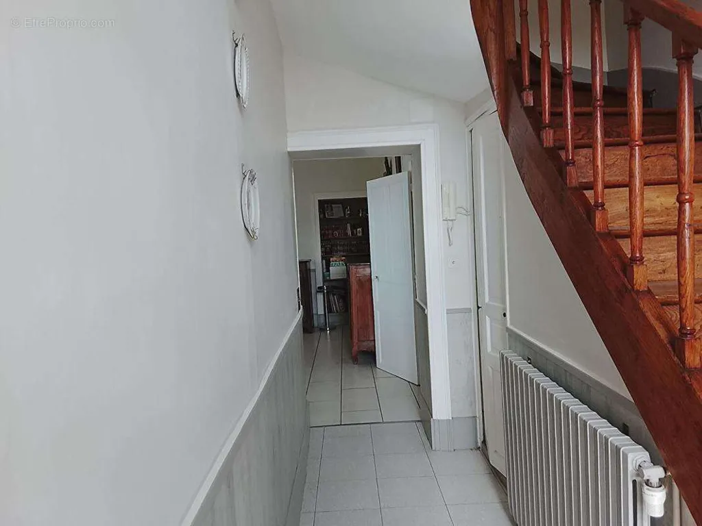 Rooms - Renovated Manor with Garden in Bélâbre