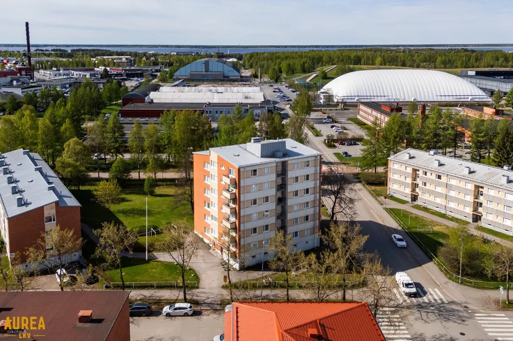 Õhuvaade - Flat with South-Facing Balcony in Heinäpää