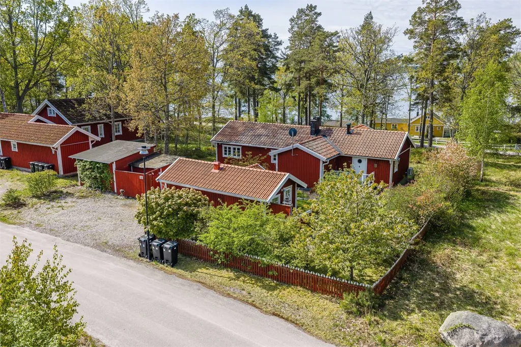 4-toaline maja asukohas Västerviks kommun
