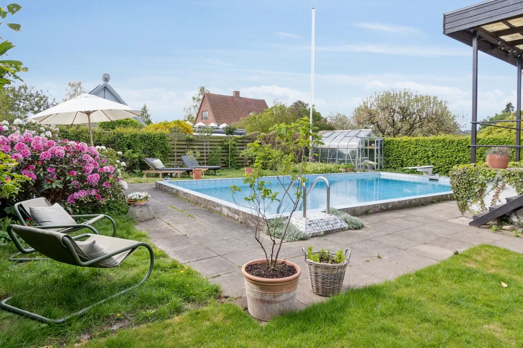 Piscine - Villa with Pool in Valby