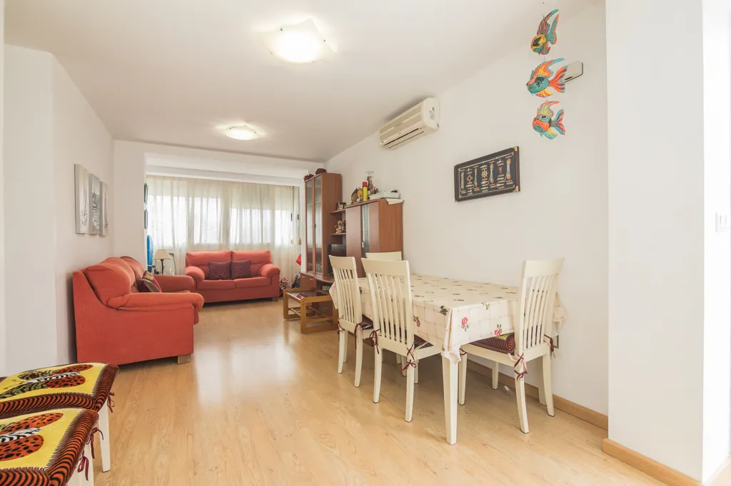 Dining Room - Renovated Bungalow with Beach Access in Tamarit