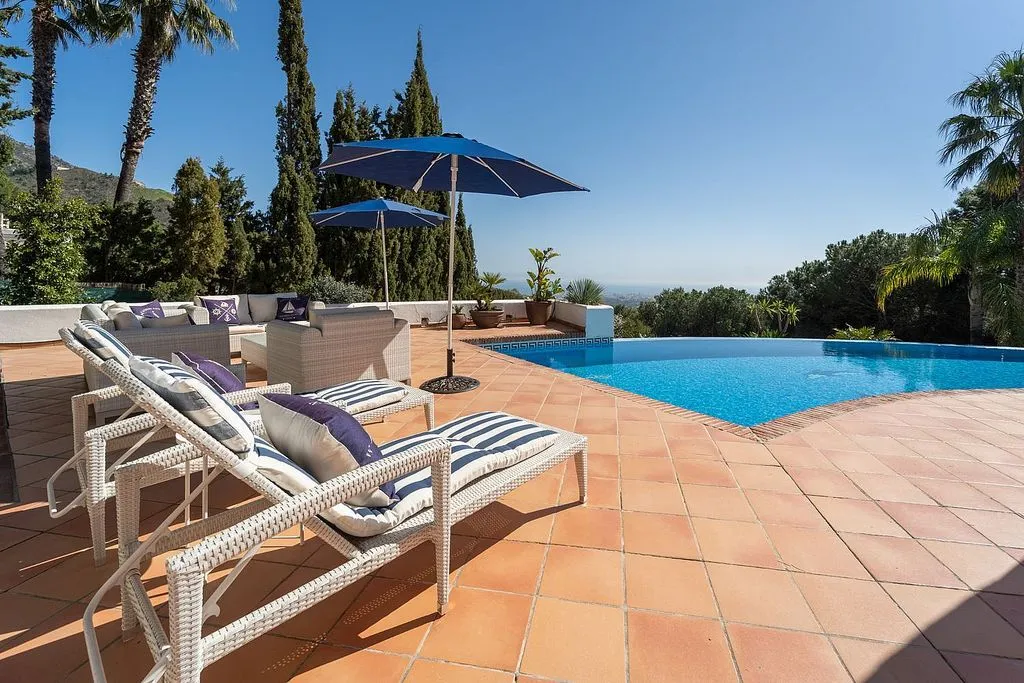 pool_area