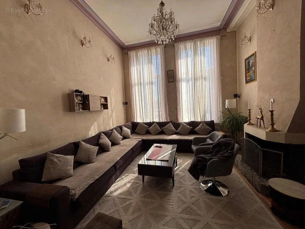 Elutuba - Semi-Bourgeoisie House with Garden in Tourcoing Centre