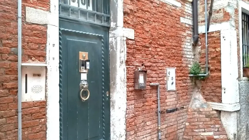 Esterno - Attico with Water Access in Venice