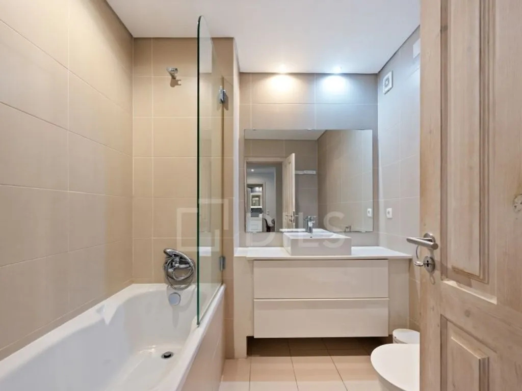 Salles de bain - Duplex Flat with Garden in Cascais Centre