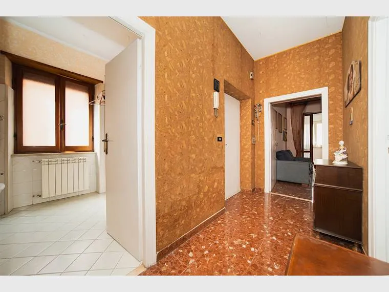 Hallway - Central Two-Bedroom Apartment in Formello